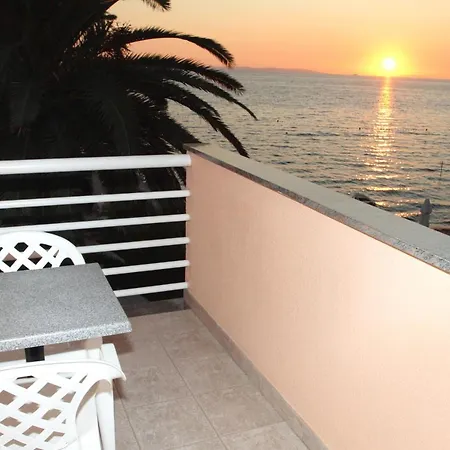 Jerkan Guest house 3*