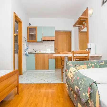 Jerkan Guest house Podstrana