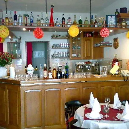 Jerkan Penzion Podstrana