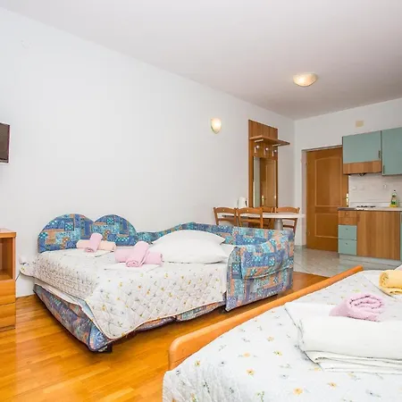 Jerkan Penzion 3*